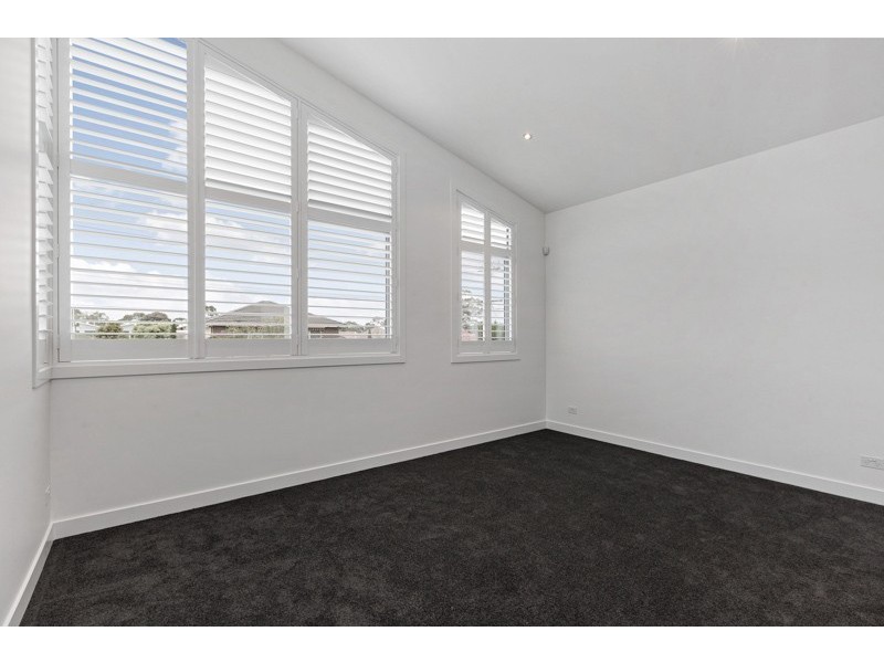 1A Stirling Avenue, Altona VIC 3018