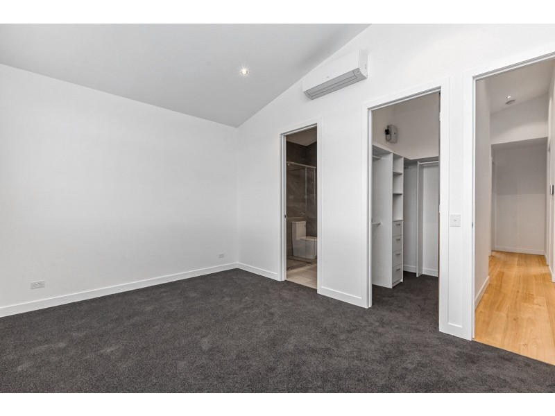 1A Stirling Avenue, Altona VIC 3018