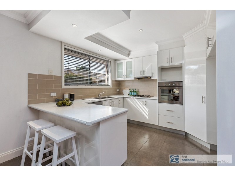 1/28 Bracken Grove, Altona VIC 3018