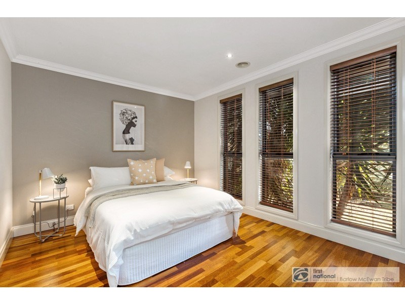 1/28 Bracken Grove, Altona VIC 3018