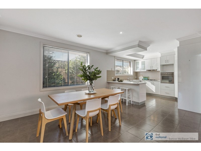1/28 Bracken Grove, Altona VIC 3018