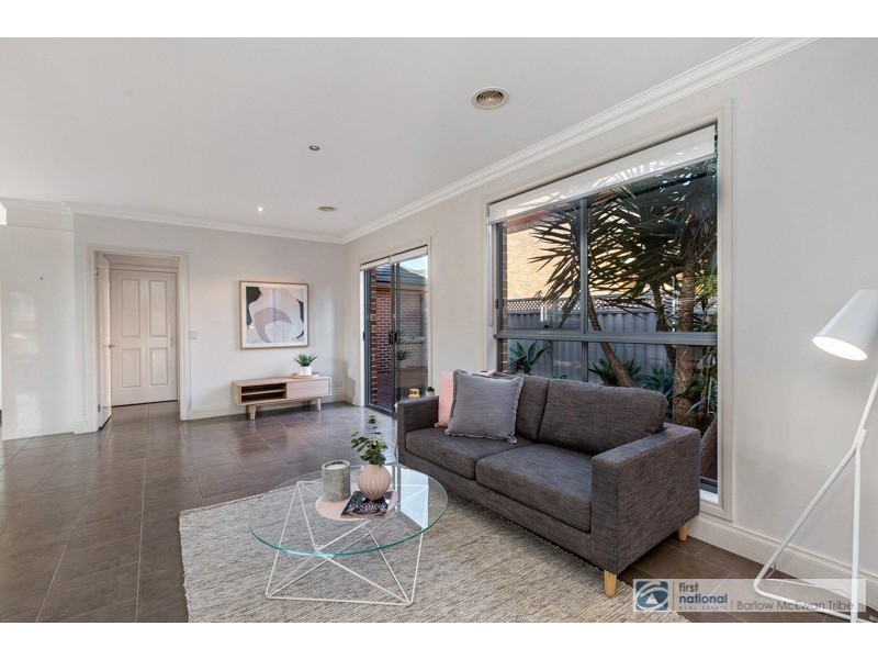 1/28 Bracken Grove, Altona VIC 3018