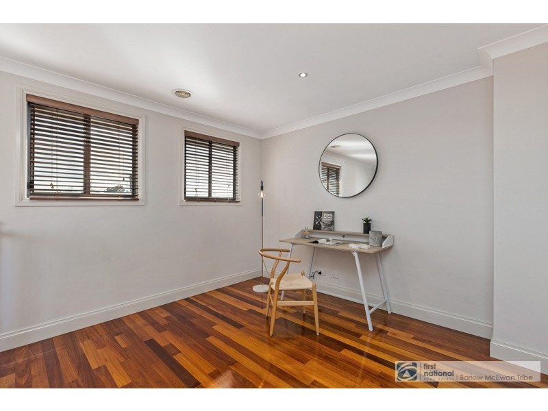 1/28 Bracken Grove, Altona VIC 3018