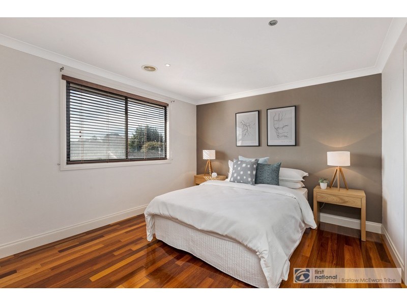 1/28 Bracken Grove, Altona VIC 3018