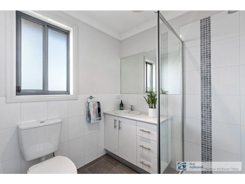1/28 Bracken Grove, Altona VIC 3018
