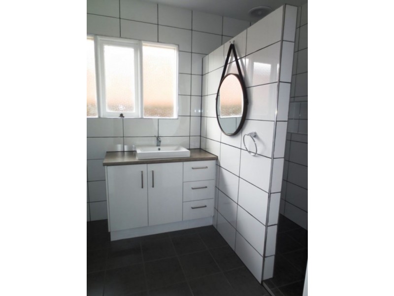 19 Somers Parade, Altona VIC 3018