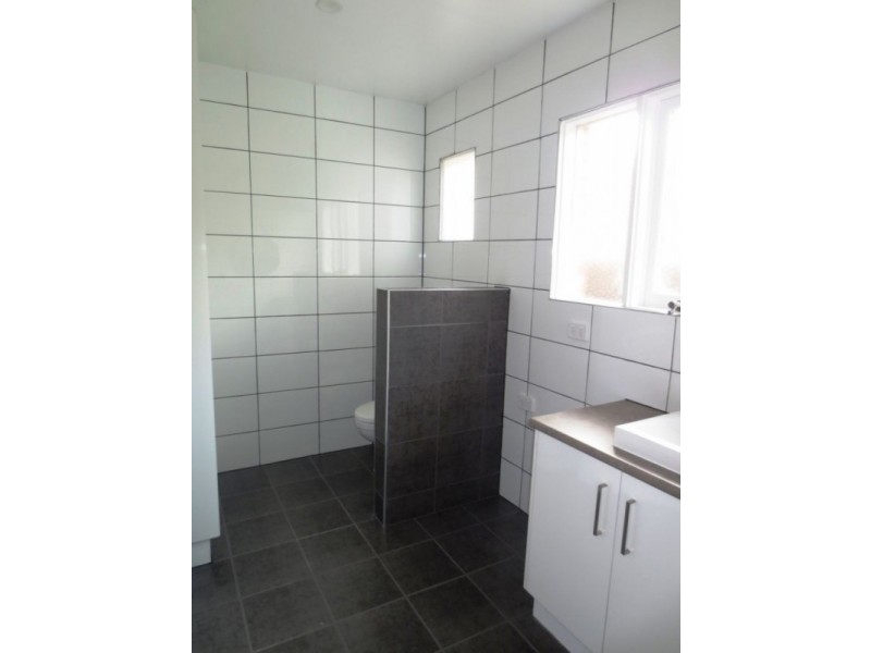 19 Somers Parade, Altona VIC 3018