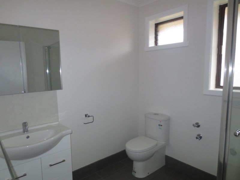 8/10 Grieve Pde, Altona VIC 3018