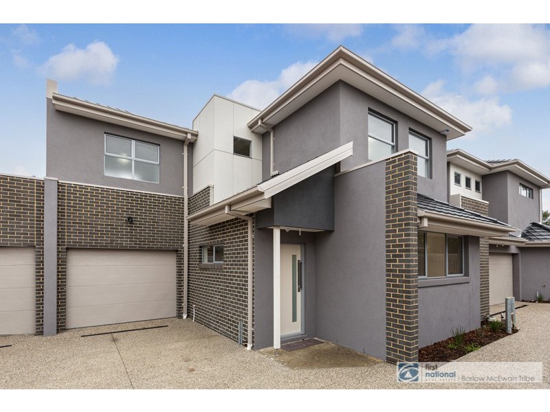 2/37 Upton Street, Altona VIC 3018