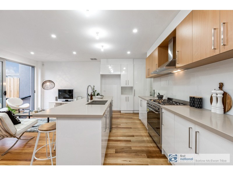 2/37 Upton Street, Altona VIC 3018