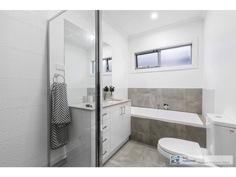 2/37 Upton Street, Altona VIC 3018