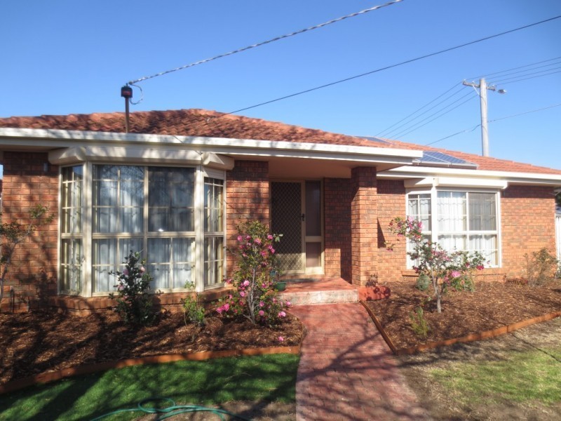 10 Catherine Road, Seabrook VIC 3028