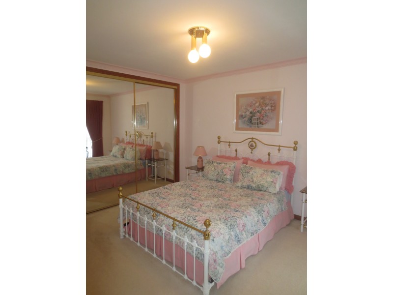 3 Emery Court, Altona VIC 3018