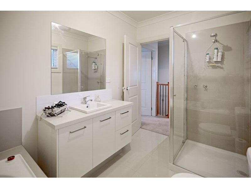 2/131 Blyth Street, Altona VIC 3018