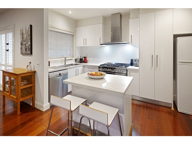 2/131 Blyth Street, Altona VIC 3018