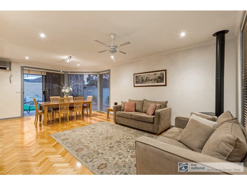 3 Seaview Crescent, Seaholme VIC 3018