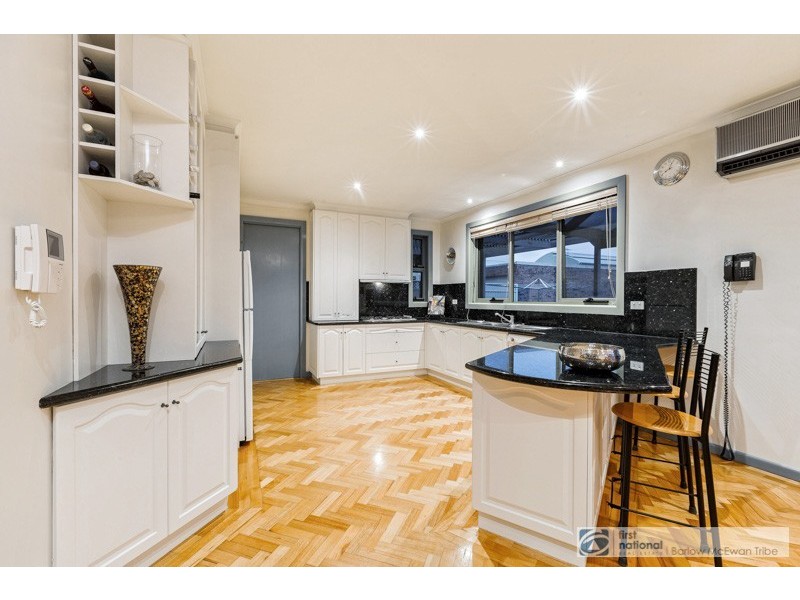 3 Seaview Crescent, Seaholme VIC 3018