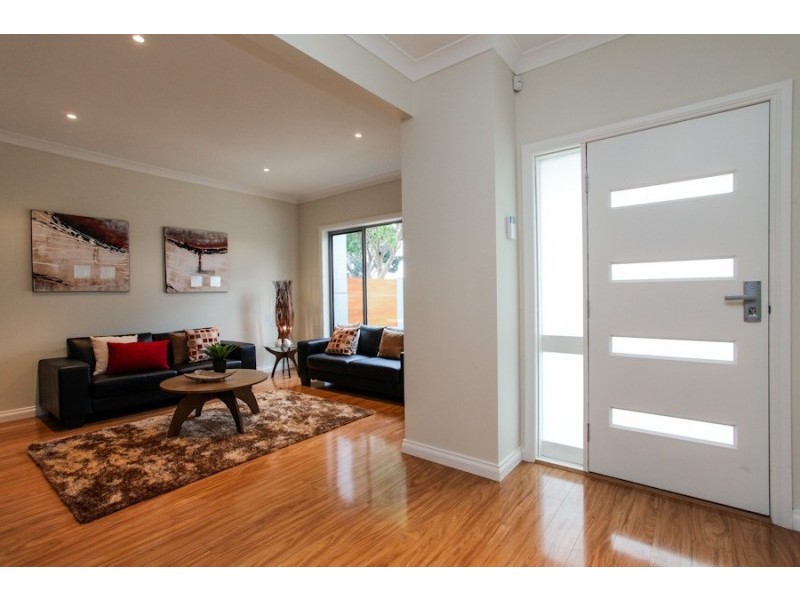 136 Civic Parade, Altona VIC 3018