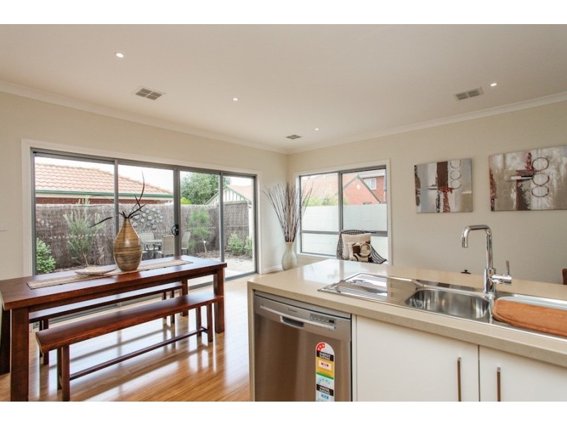 136 Civic Parade, Altona VIC 3018