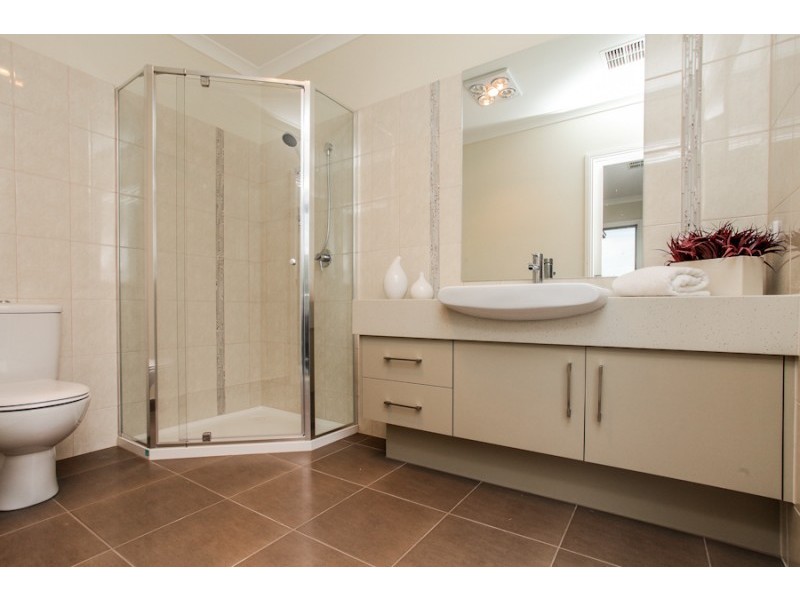 136 Civic Parade, Altona VIC 3018