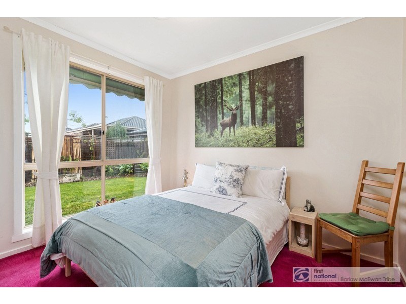 6 Davis Court, Altona Meadows VIC 3028