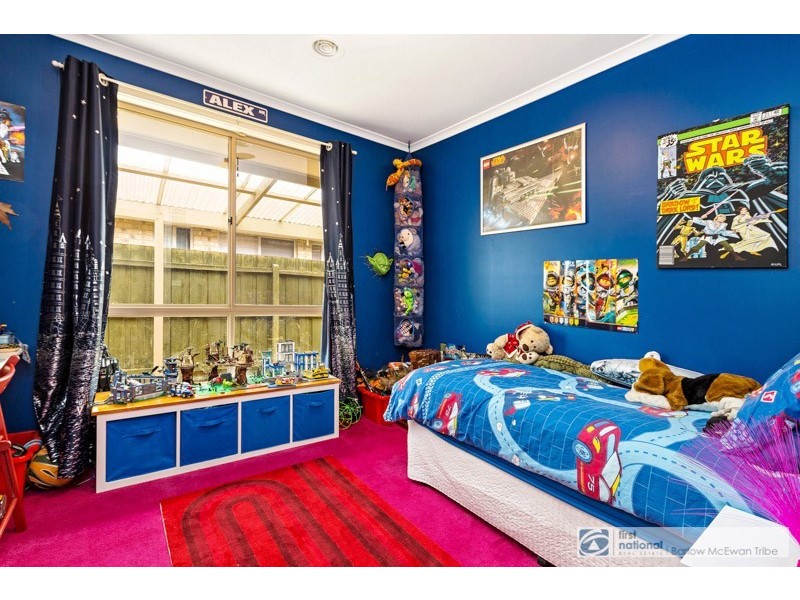 6 Davis Court, Altona Meadows VIC 3028