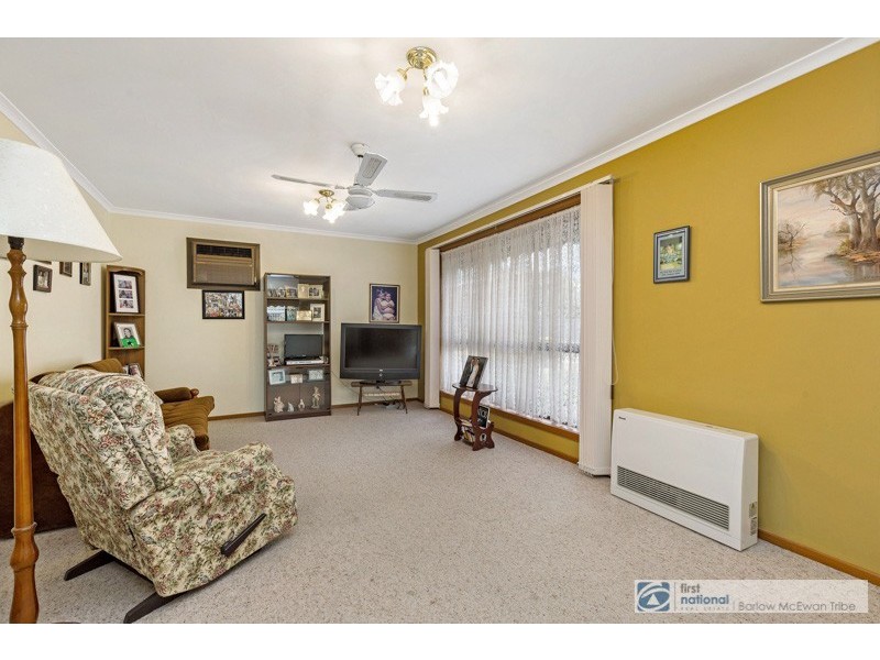 2/35 South Avenue, Altona Meadows VIC 3028