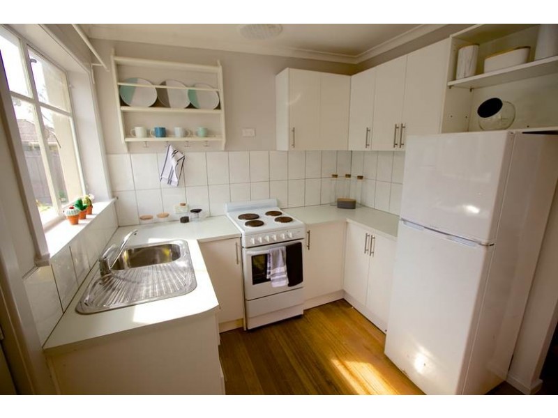 1/40 Chifley Ave, Altona VIC 3018