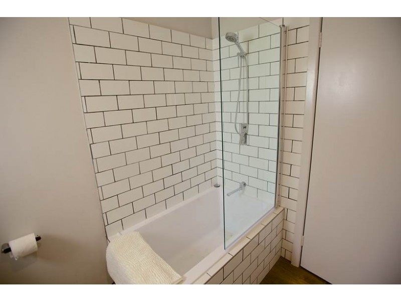 1/40 Chifley Ave, Altona VIC 3018