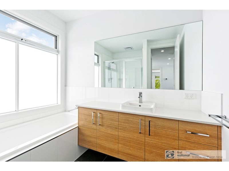 2A Curtin Court, Altona VIC 3018