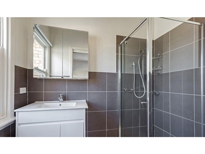 19 Bracken Grove, Altona VIC 3018