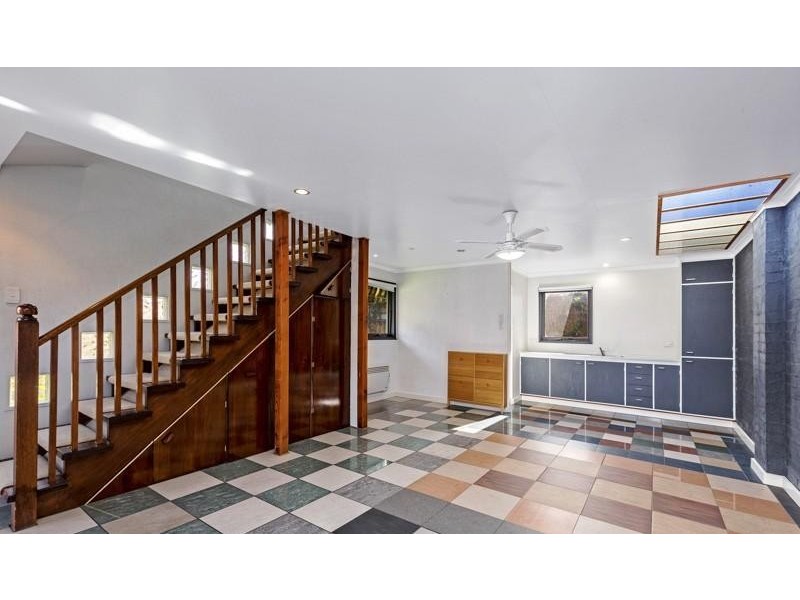 19 Bracken Grove, Altona VIC 3018