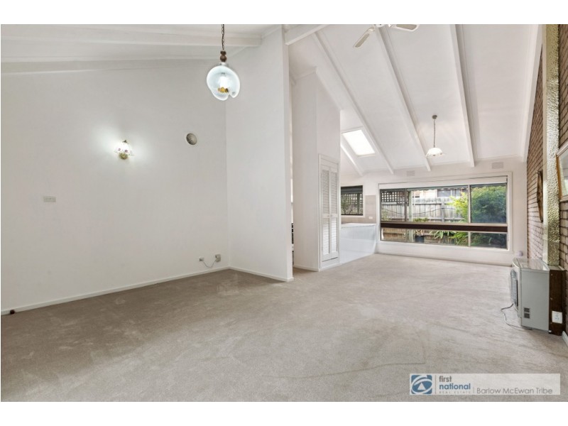 2/119 Railway Street North, Altona VIC 3018