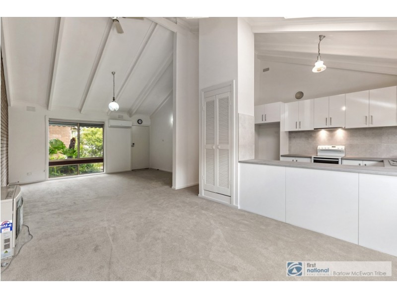 2/119 Railway Street North, Altona VIC 3018