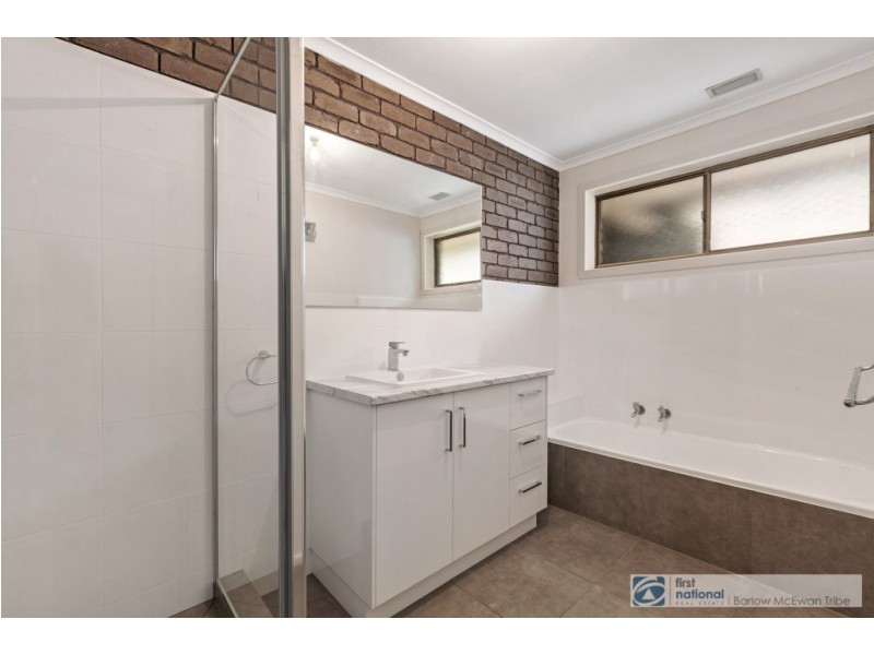 2/119 Railway Street North, Altona VIC 3018