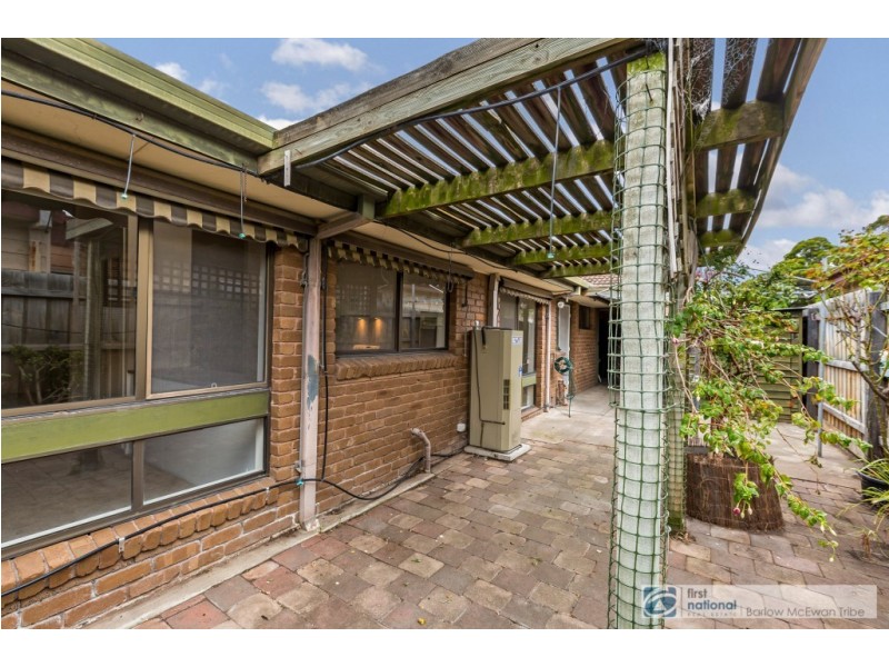 2/119 Railway Street North, Altona VIC 3018
