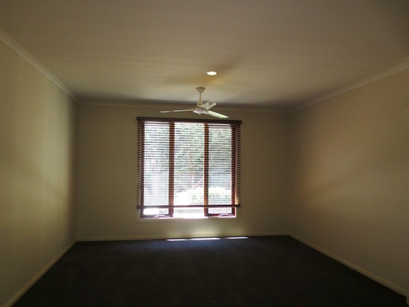 5 Whistler Crescent, Point Cook VIC 3030