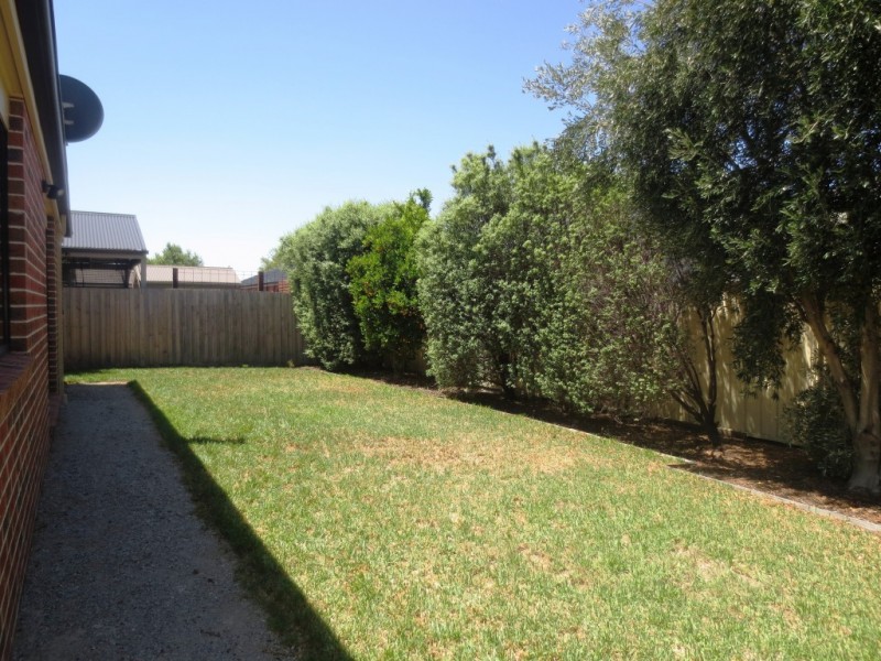 5 Whistler Crescent, Point Cook VIC 3030