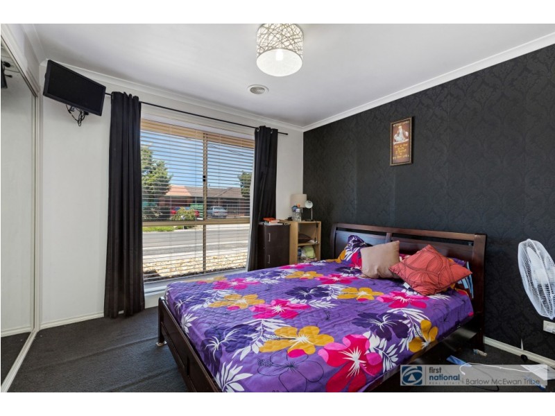25 Wenlock Avenue, Altona Meadows VIC 3028