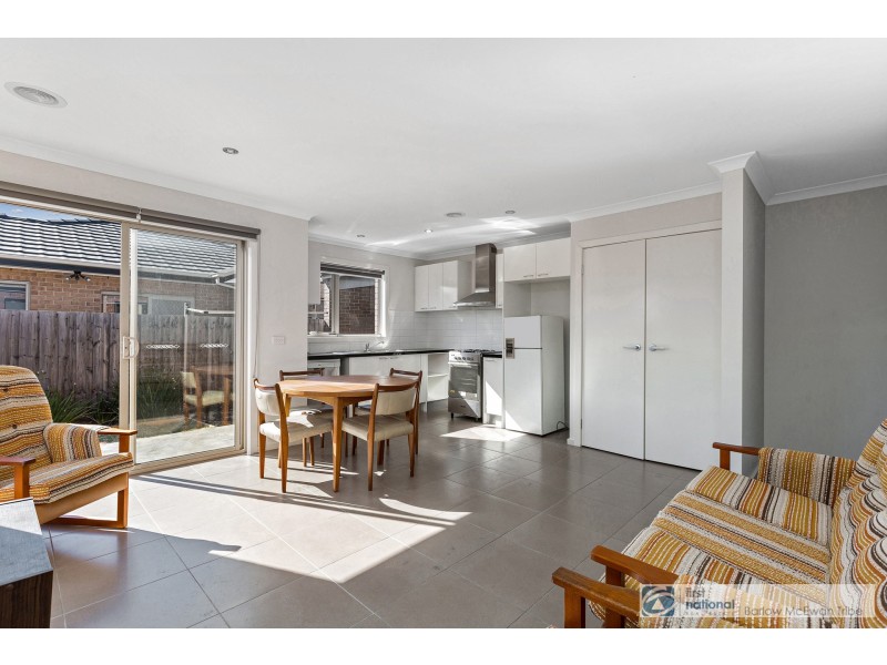 2/105 Merton Street, Altona Meadows VIC 3028