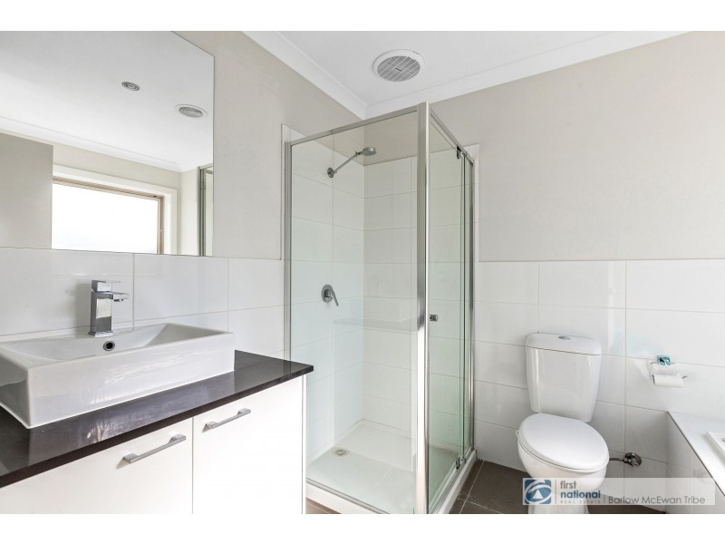 2/105 Merton Street, Altona Meadows VIC 3028