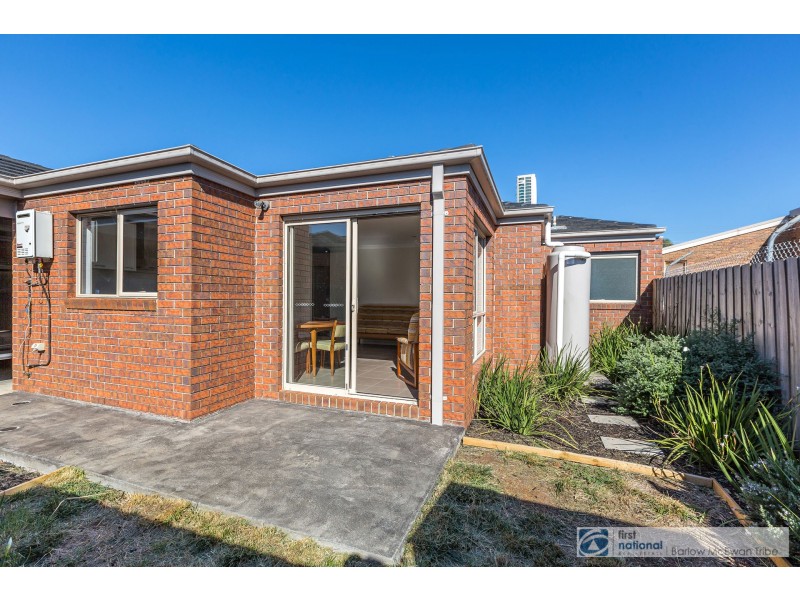 2/105 Merton Street, Altona Meadows VIC 3028