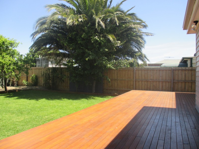 1 Acacia Avenue, Altona VIC 3018