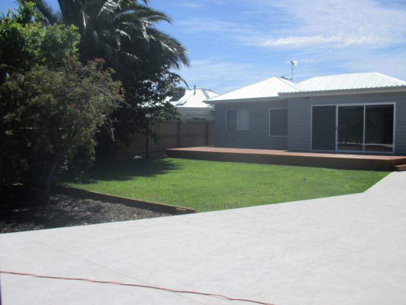 1 Acacia Avenue, Altona VIC 3018