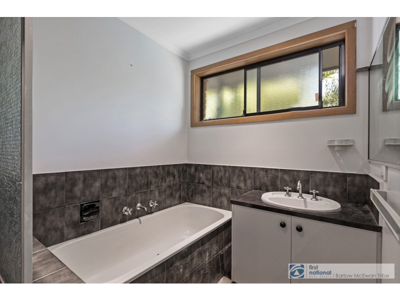 2/157 Queen Street, Altona VIC 3018