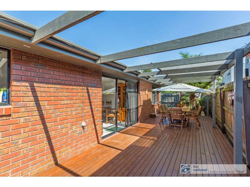 2/157 Queen Street, Altona VIC 3018