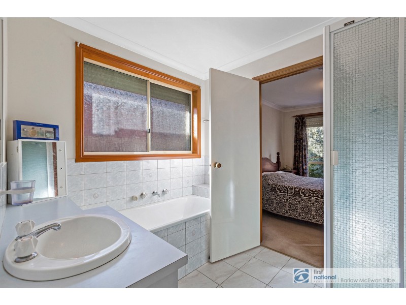 32 Howard Street, Altona Meadows VIC 3028