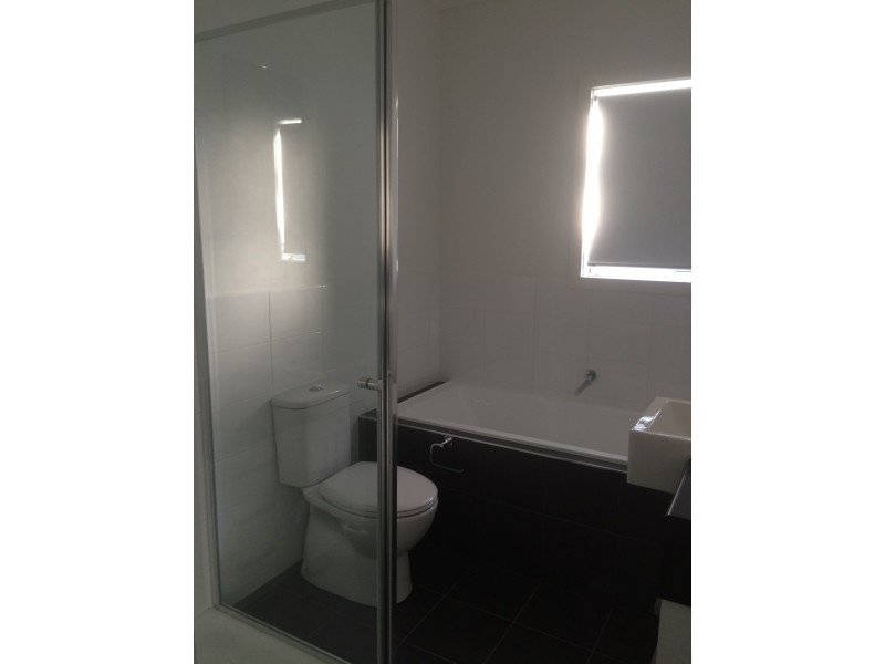 2/186 Merton Street, Altona Meadows VIC 3028