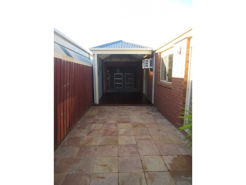 3/31 Curlew Avenue, Altona VIC 3018