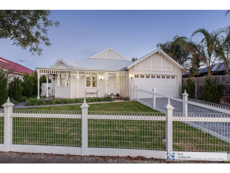 38 Bracken Grove, Altona VIC 3018